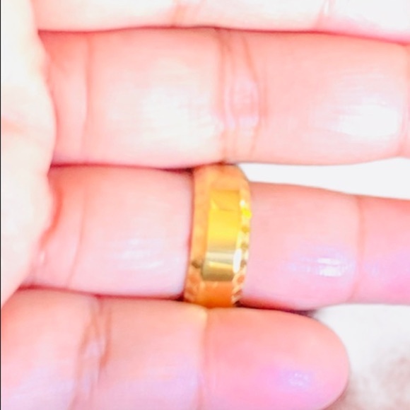 Wedding ring band ring size 6 gold plated stainles - Picture 4 of 5